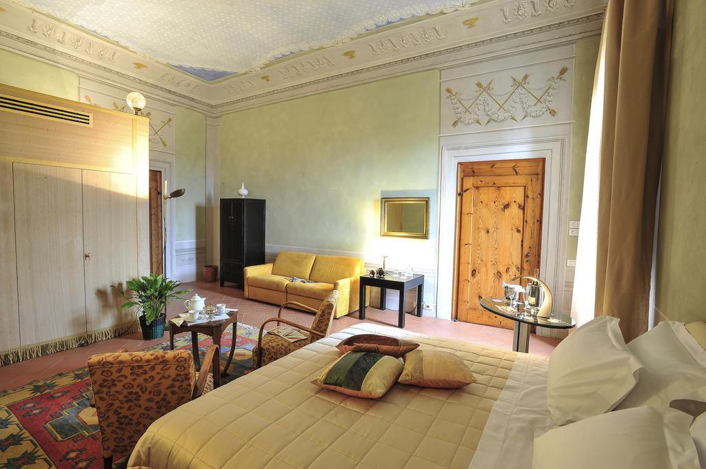 Bed and Breakfast Torre Dei Lari Residenza D'Epoca Флоренция Номер фото