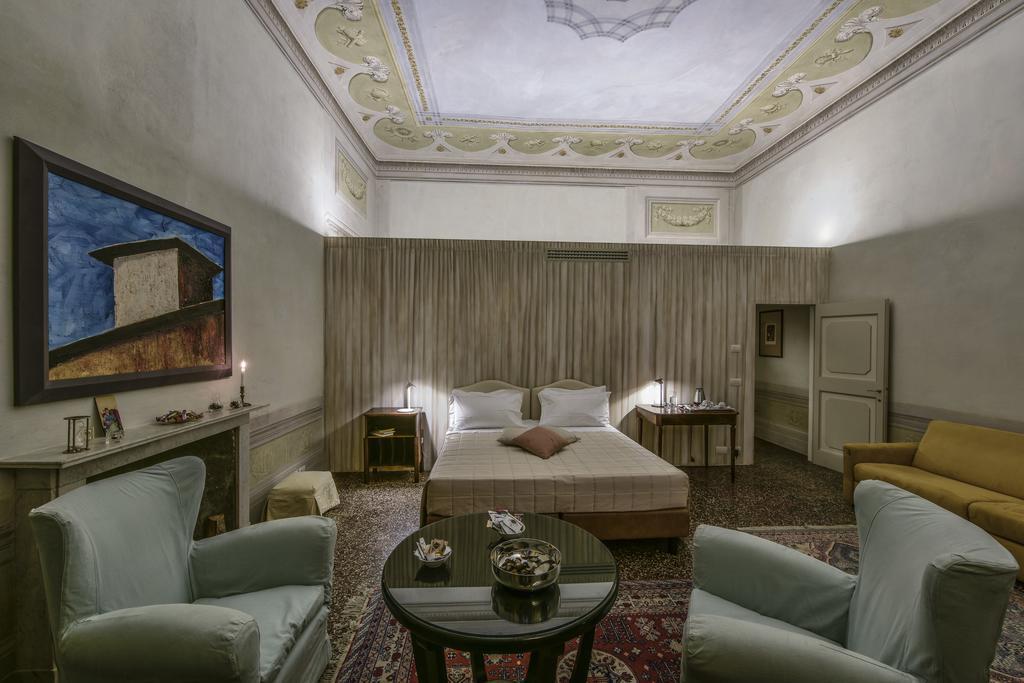 Bed and Breakfast Torre Dei Lari Residenza D'Epoca Флоренция Экстерьер фото