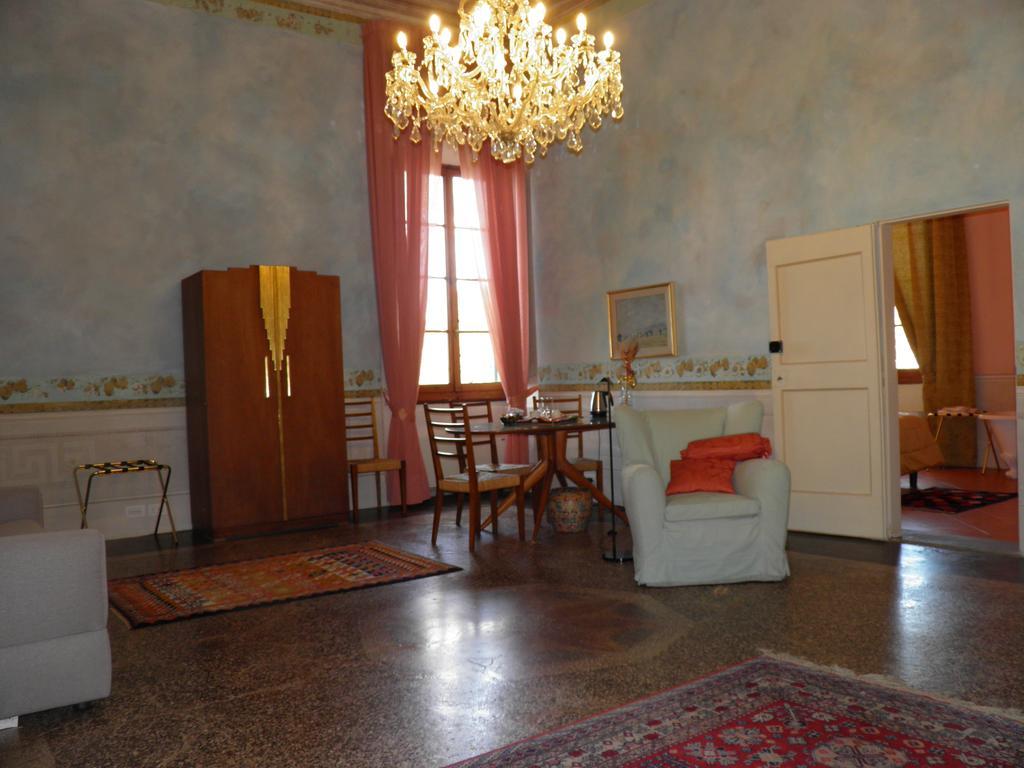 Bed and Breakfast Torre Dei Lari Residenza D'Epoca Флоренция Экстерьер фото
